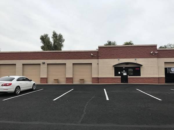 3030 sq ft commercial Space for Lease