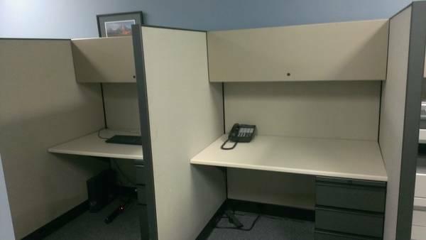Commercial and Home Office Cubicles / Cubicals Multiple Configurations